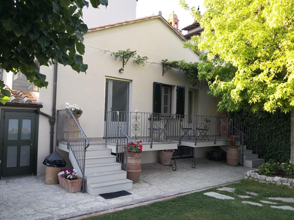 Il Torrione Bed & Breakfast กัสติลโยเน เดล ลาโก ภายนอก รูปภาพ
