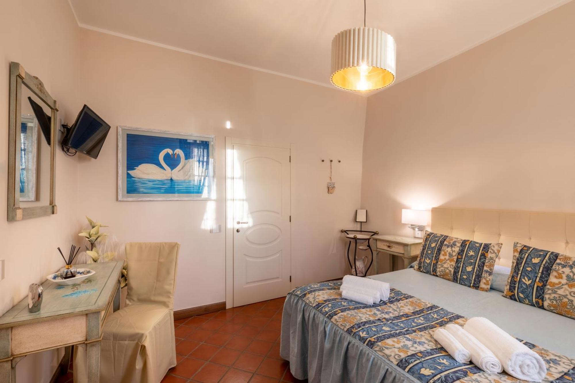Il Torrione Bed & Breakfast กัสติลโยเน เดล ลาโก ภายนอก รูปภาพ