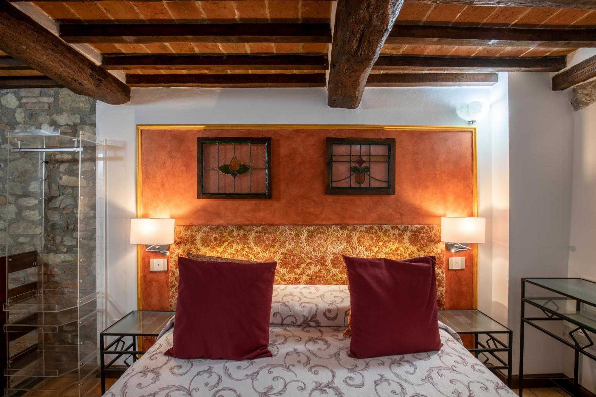 Il Torrione Bed & Breakfast กัสติลโยเน เดล ลาโก ภายนอก รูปภาพ