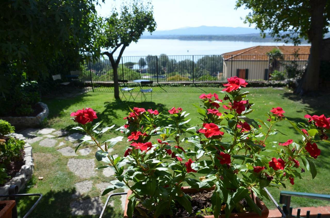 Il Torrione Bed & Breakfast กัสติลโยเน เดล ลาโก ภายนอก รูปภาพ