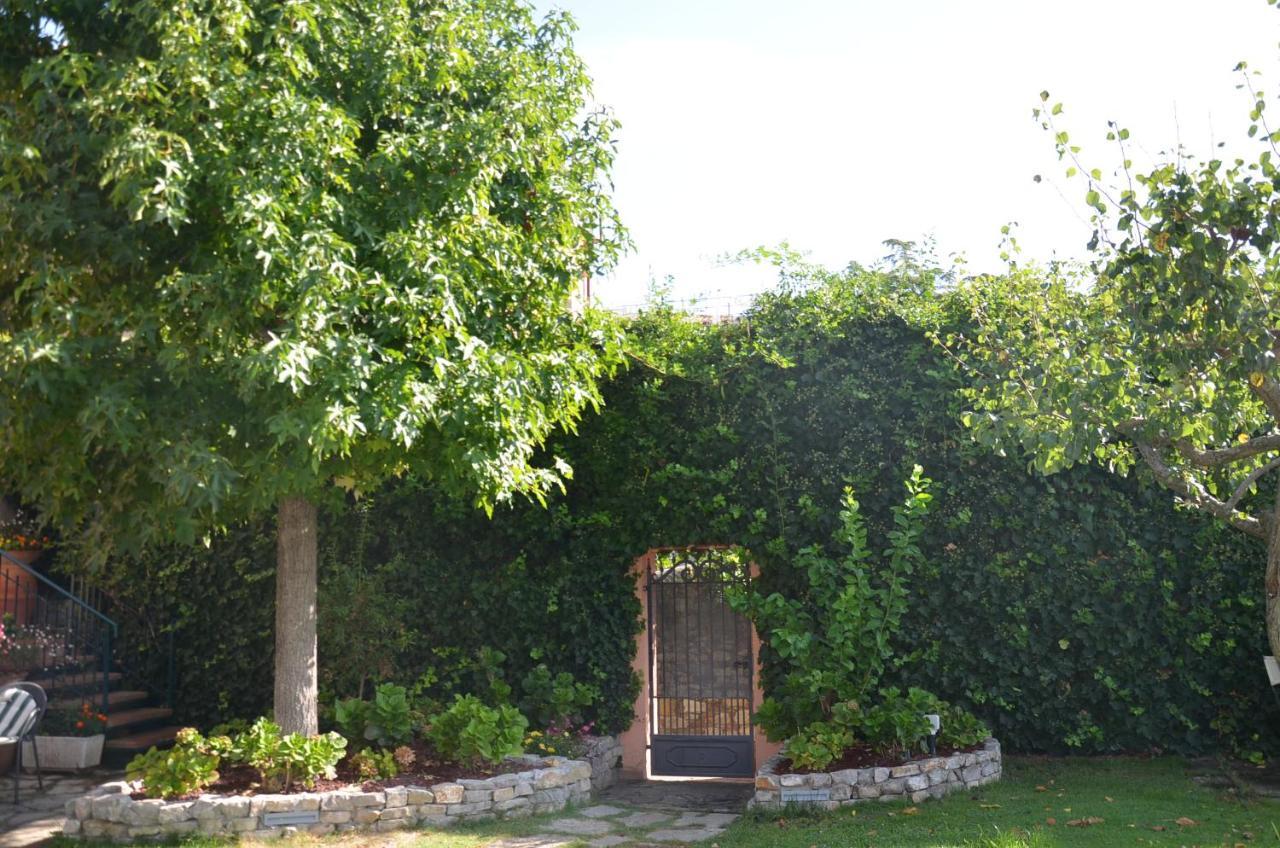 Il Torrione Bed & Breakfast กัสติลโยเน เดล ลาโก ภายนอก รูปภาพ